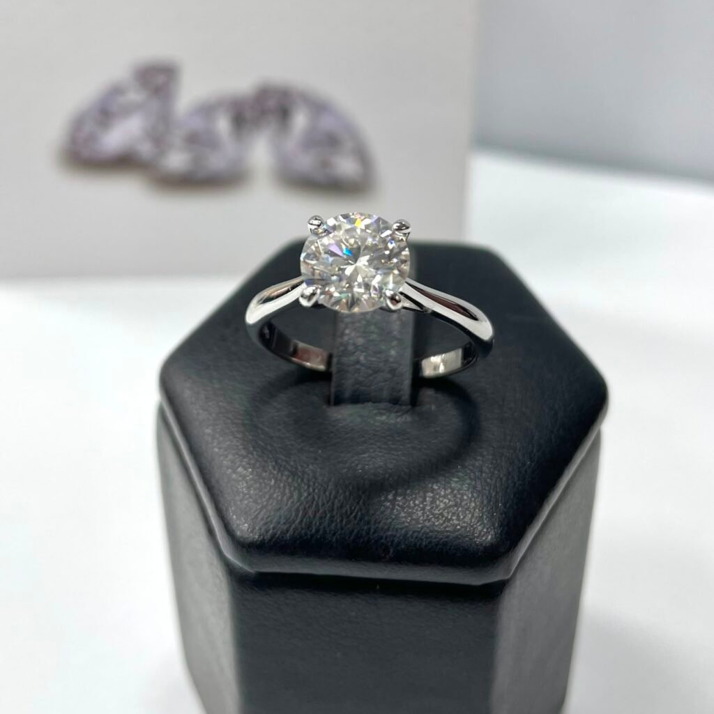 ANEL SOLITÁRIO PRATA 925 COM MOISSANITE- 1185101149018950