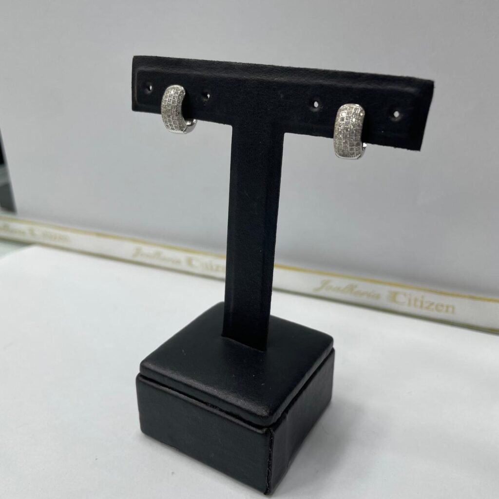 ARGOLA EM PRATA 925 COM ZIRCÔNIAS- 2387791261006950