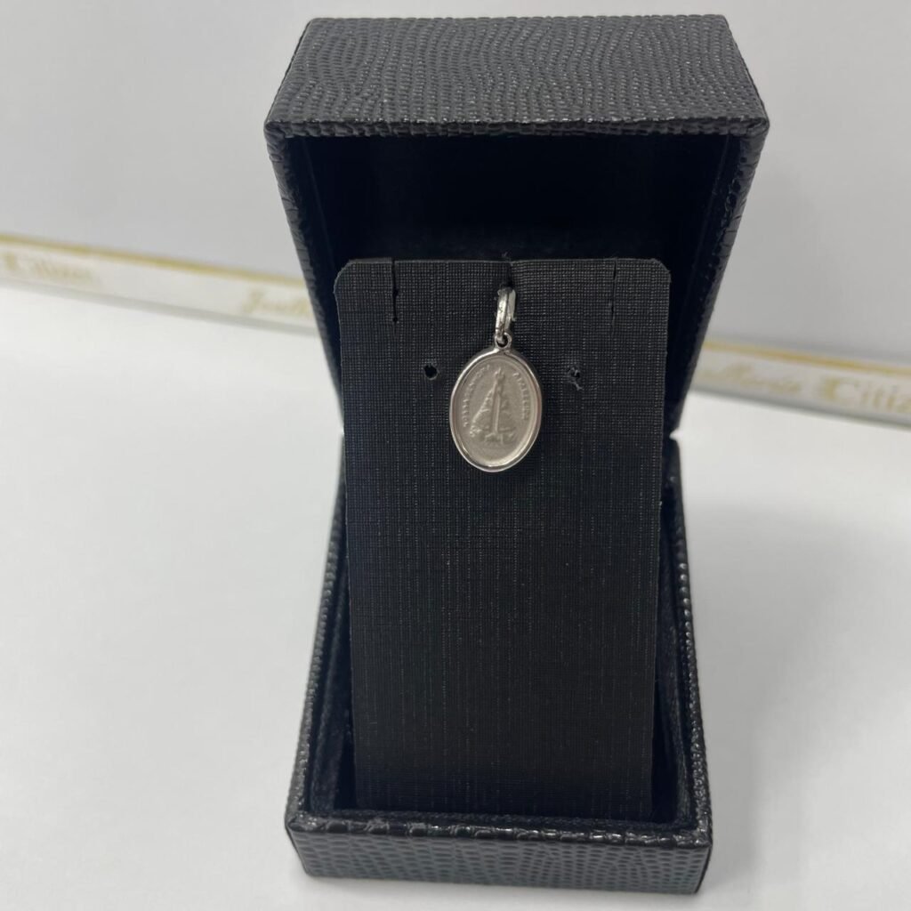 PINGENGE APARECIDA DETALHE FOSCO PRATA 925-250456
