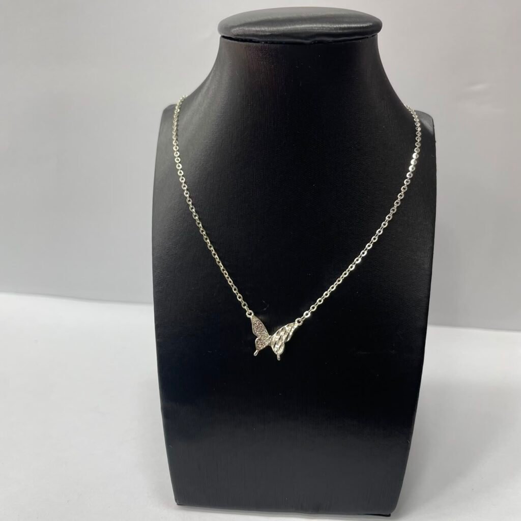 CORRENTE COM PINGENTE BORBOLETA- 446059CL