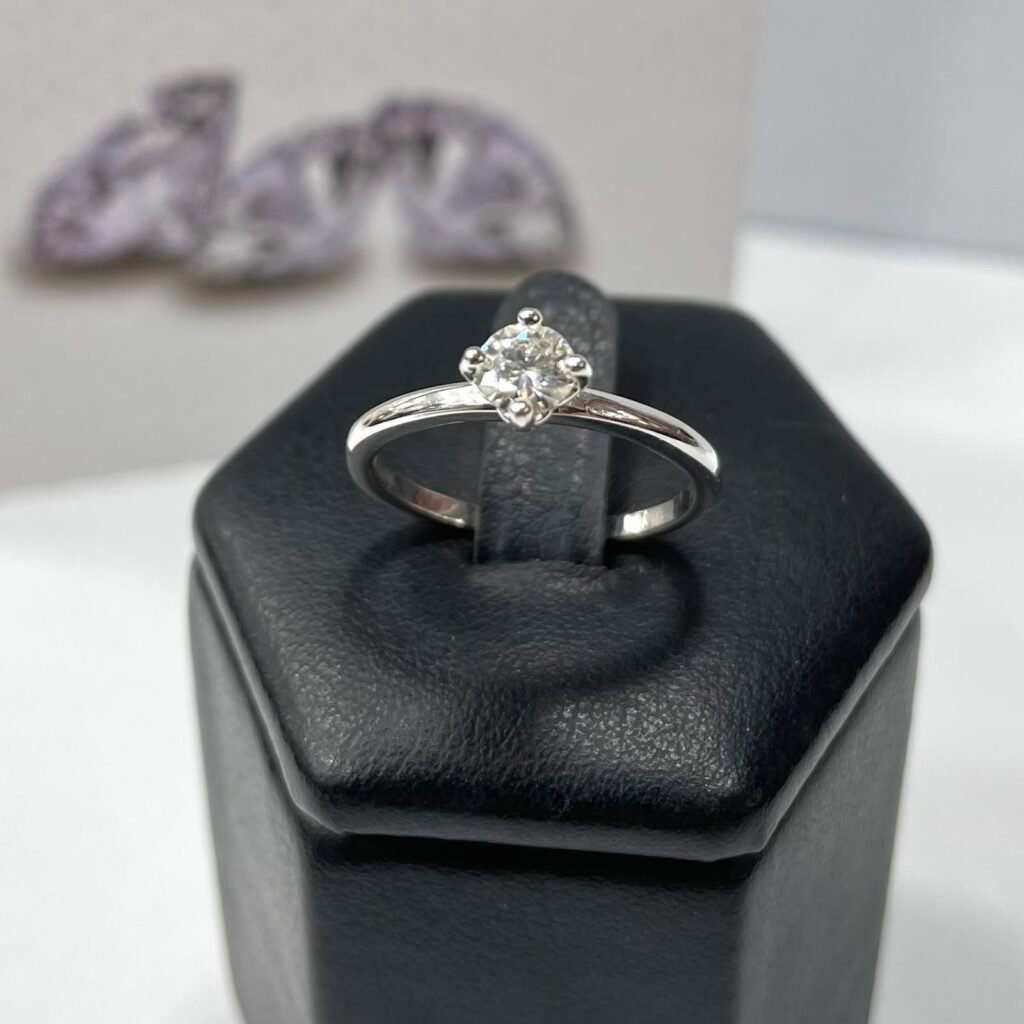 ANEL SOLITÁRIO PRATA 925 COM MOISSANITE- 4850119-AL
