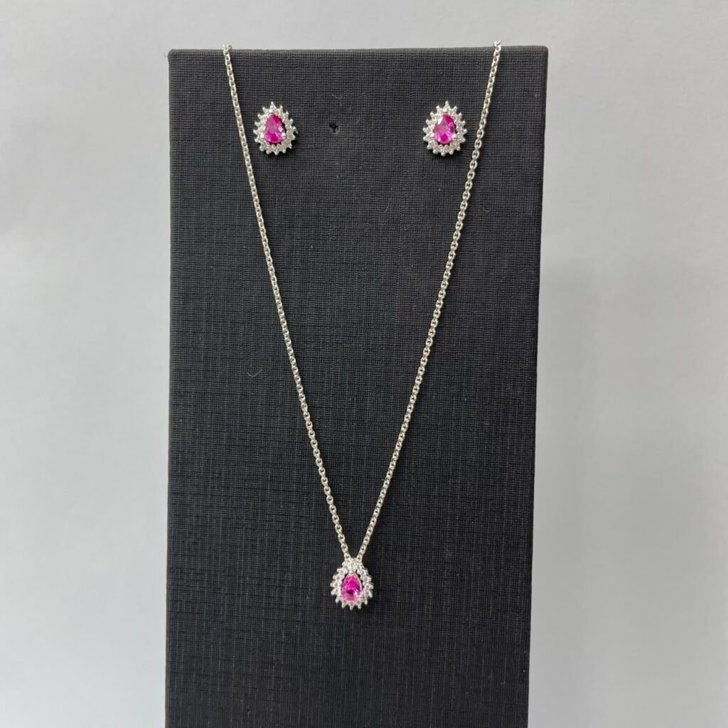 CONJUNTO EM PRATA 925 COM ZIRCÔNIAS ROSA