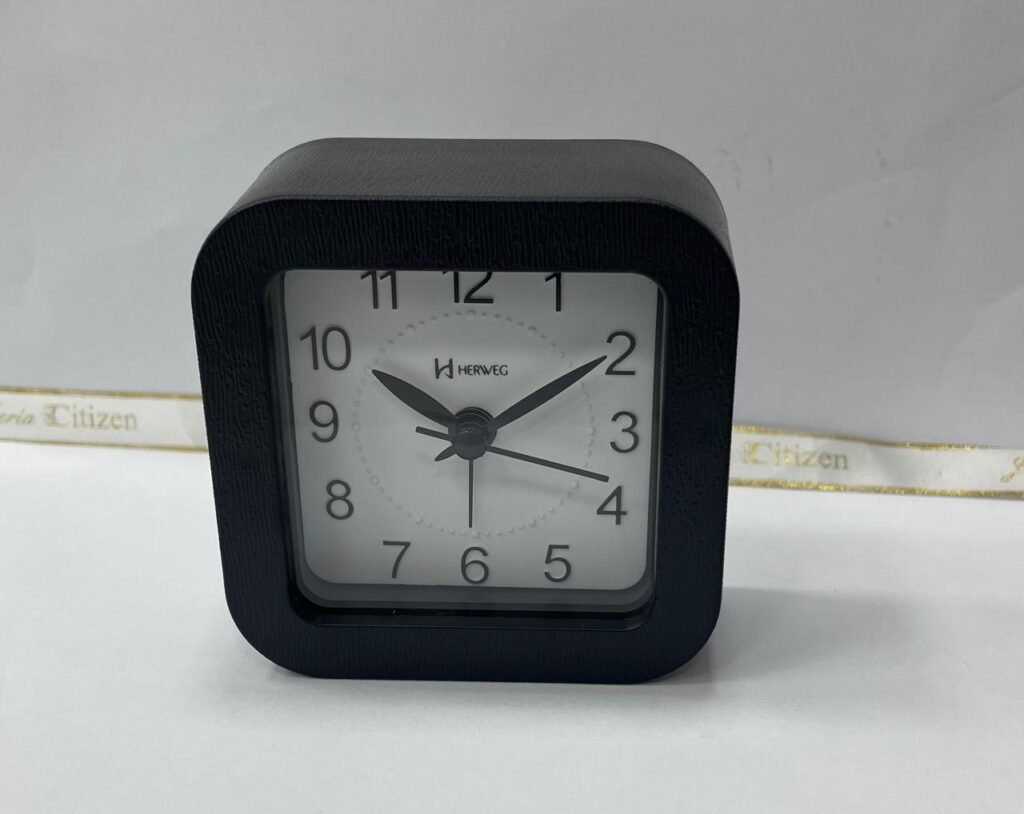 RELÓGIO DESPERTADOR HERWEG PRETO QUARTZ- 2654-PR
